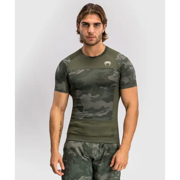 Rashguard Venum G-FIT Negro/Oro de manga corta