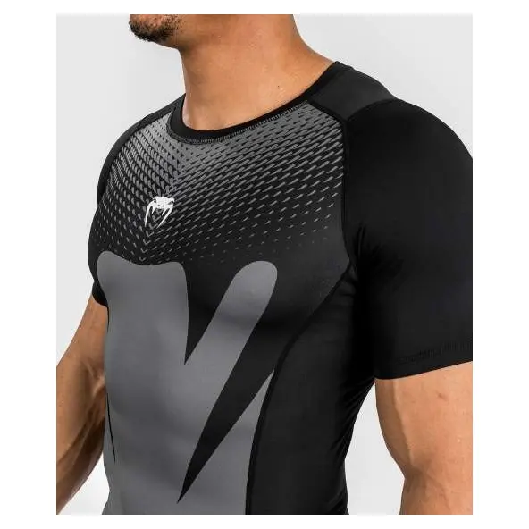 Rashguard Venum Attack mangas cortas