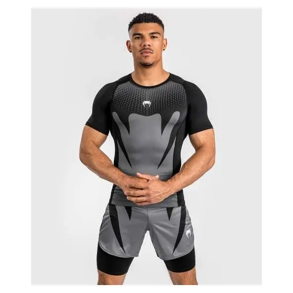 Rashguard Venum Attack mangas cortas