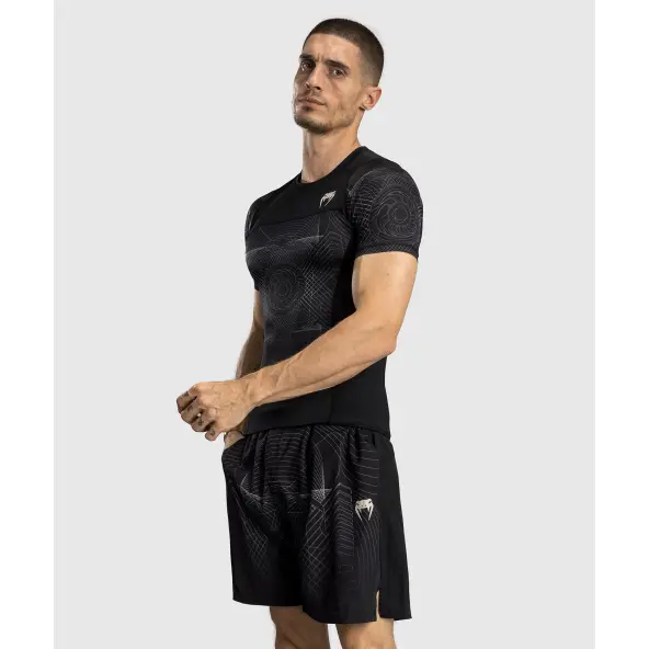 Rashguard Venum JAWS 2.0 de manga corta