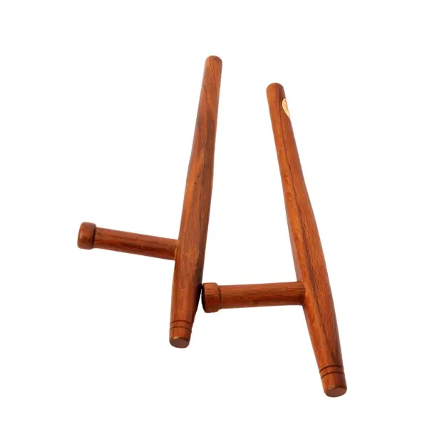 Tonfa Redondo Roble Rojo 50cm, Importado de Asia