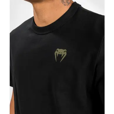 Camiseta Venum Fangs Negra - 16