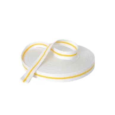 rouleau-ceinture-judo-blanche-avec-une-bande-0-1398236973