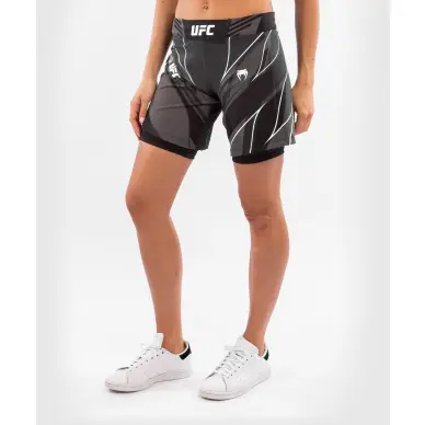 Short Mujer MMA VENUM UFC Authentic Fight Night corte largo NEGRO