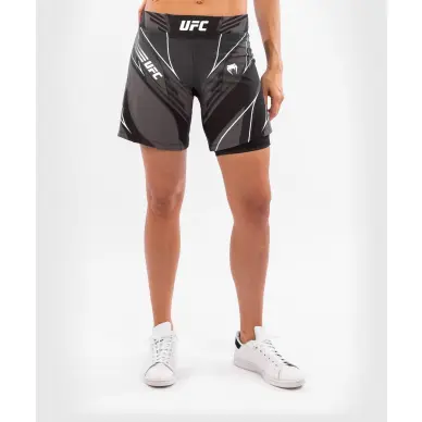 Short Mujer MMA VENUM UFC Authentic Fight Night corte largo NEGRO - 2