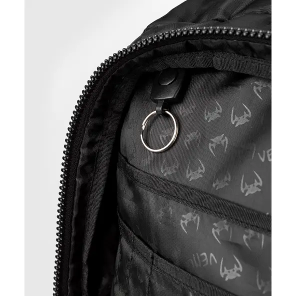 Bolsa de deporte Venum Challenger Pro Negro/Camuflaje