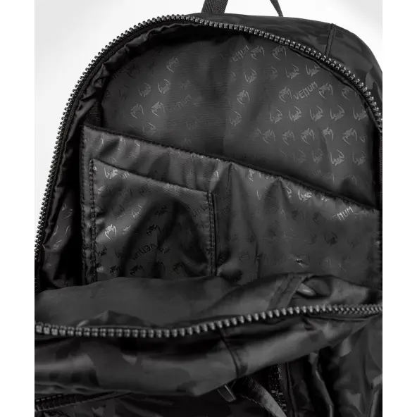 Bolsa de deporte Venum Challenger Pro Negro/Camuflaje