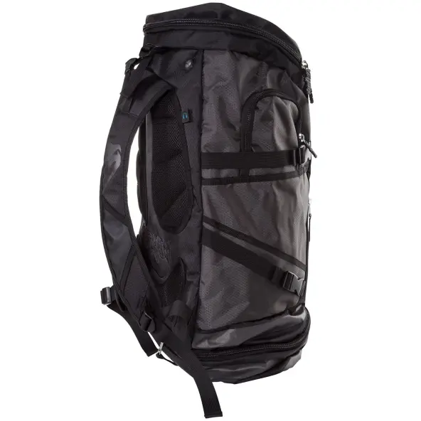 Mochila Convertible Venum Challenger Xtrem Negra