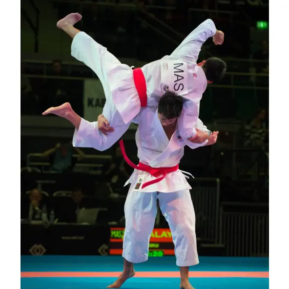 Kimono de Karate Shureido New Wave NW-3 corte kata