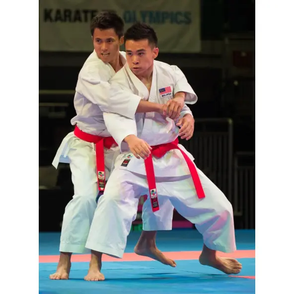 Kimono de Karate Shureido New Wave NW-3 corte kata
