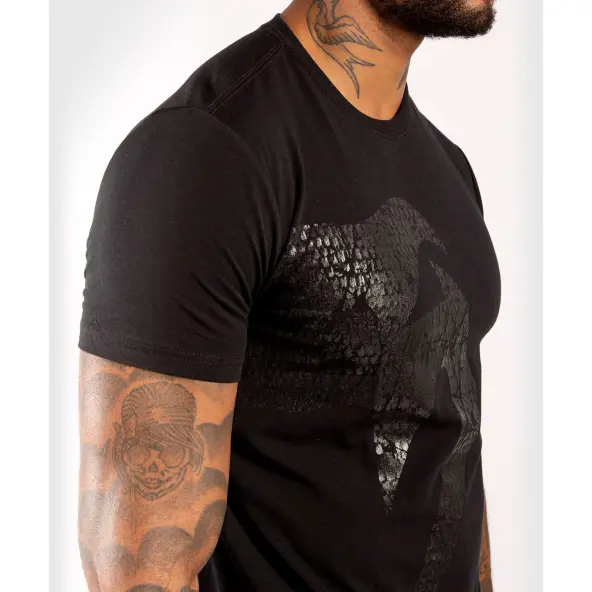 Camiseta Venum Original Giant Negro/Negro