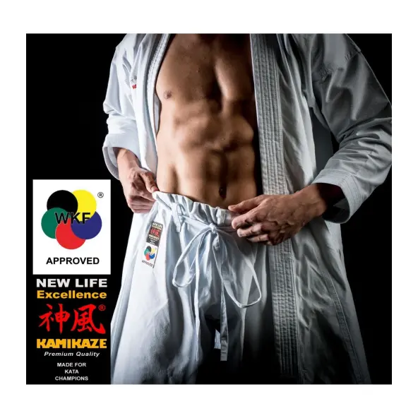 Kimono de Karate Kaiten Monarch corte Kata WKF con logo bordado
