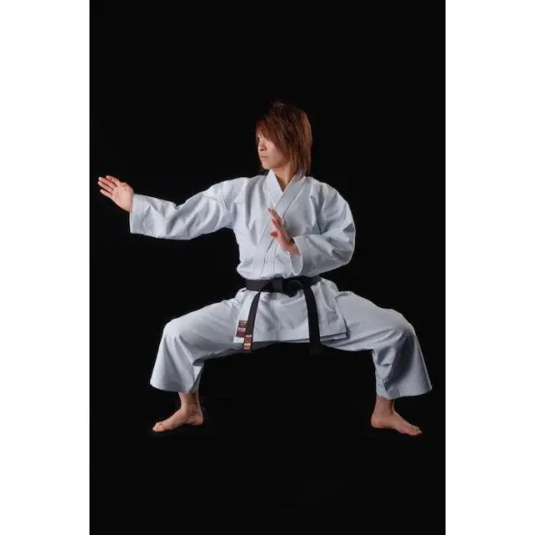 Kimono de kárate Tokaido Yakudo Corte Kata hecho en Japón