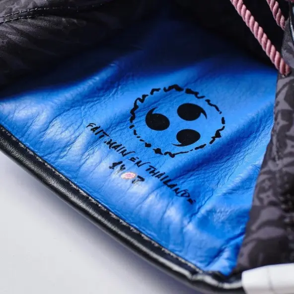 Guantes de Boxeo Naruto Shippuden X Elion Paris Edición Limitada Sasuke