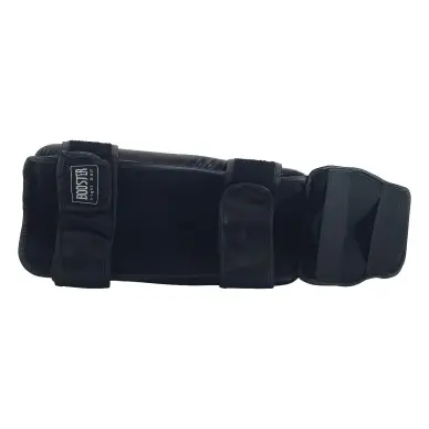 Espinilleras y protector de pie Thai Striker Negro/Blanco - 2