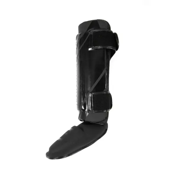 Espinilleras y protector de pie Thai Striker V2 Black