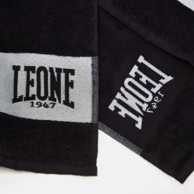 Toalla Leone 1947 mediana negra