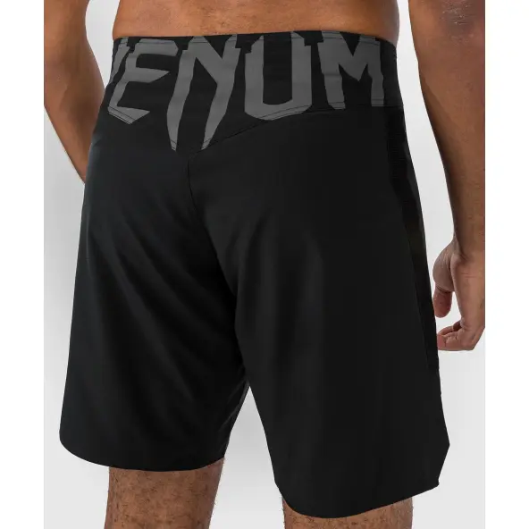 Short MMA Venum Light 5.0 Negro/Blanco