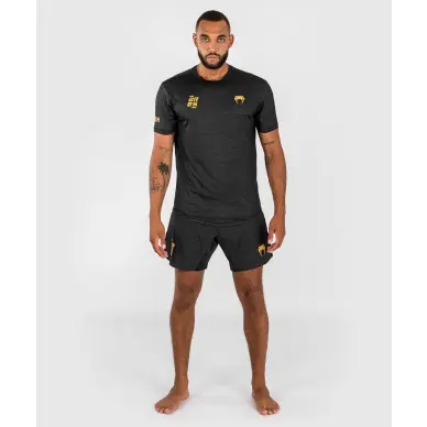Camiseta Dry Tech Venum X Ares 2.0 Negro/Oro - 2