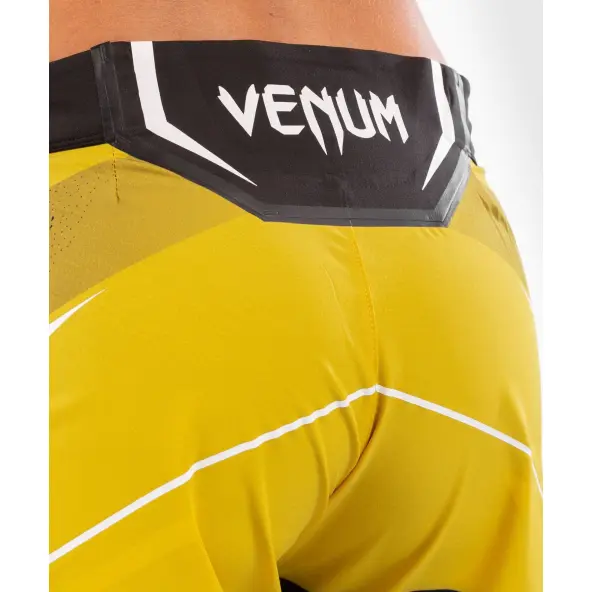 Short de Mujer MMA VENUM UFC Authentic Fight Night corte largo AMARILLO