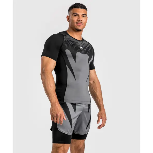 Rashguard Venum Attack mangas cortas