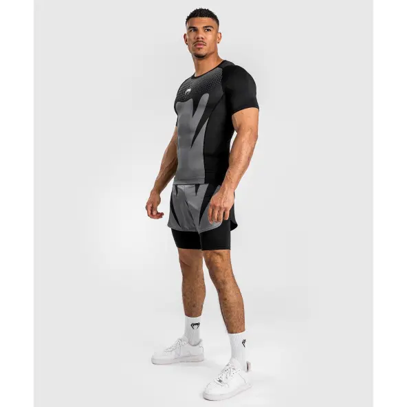 Rashguard Venum Attack mangas cortas