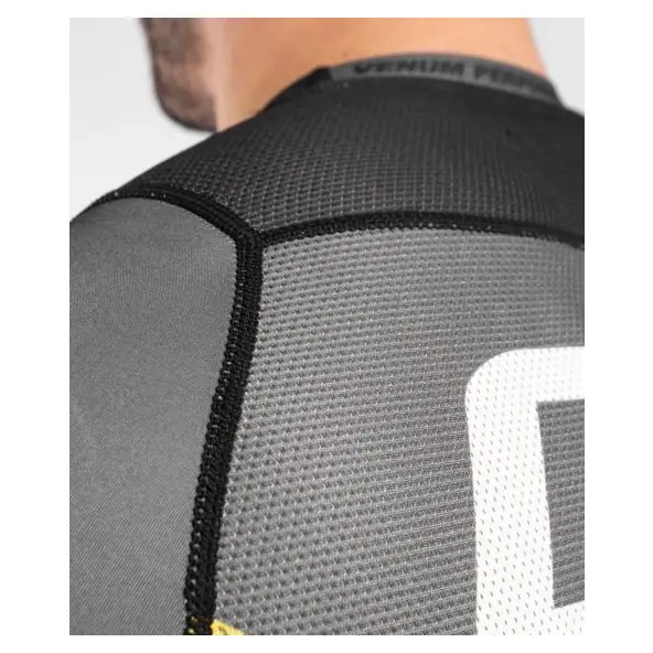 Rashguard Venum One FC Impact gris/amarillo mangas largas